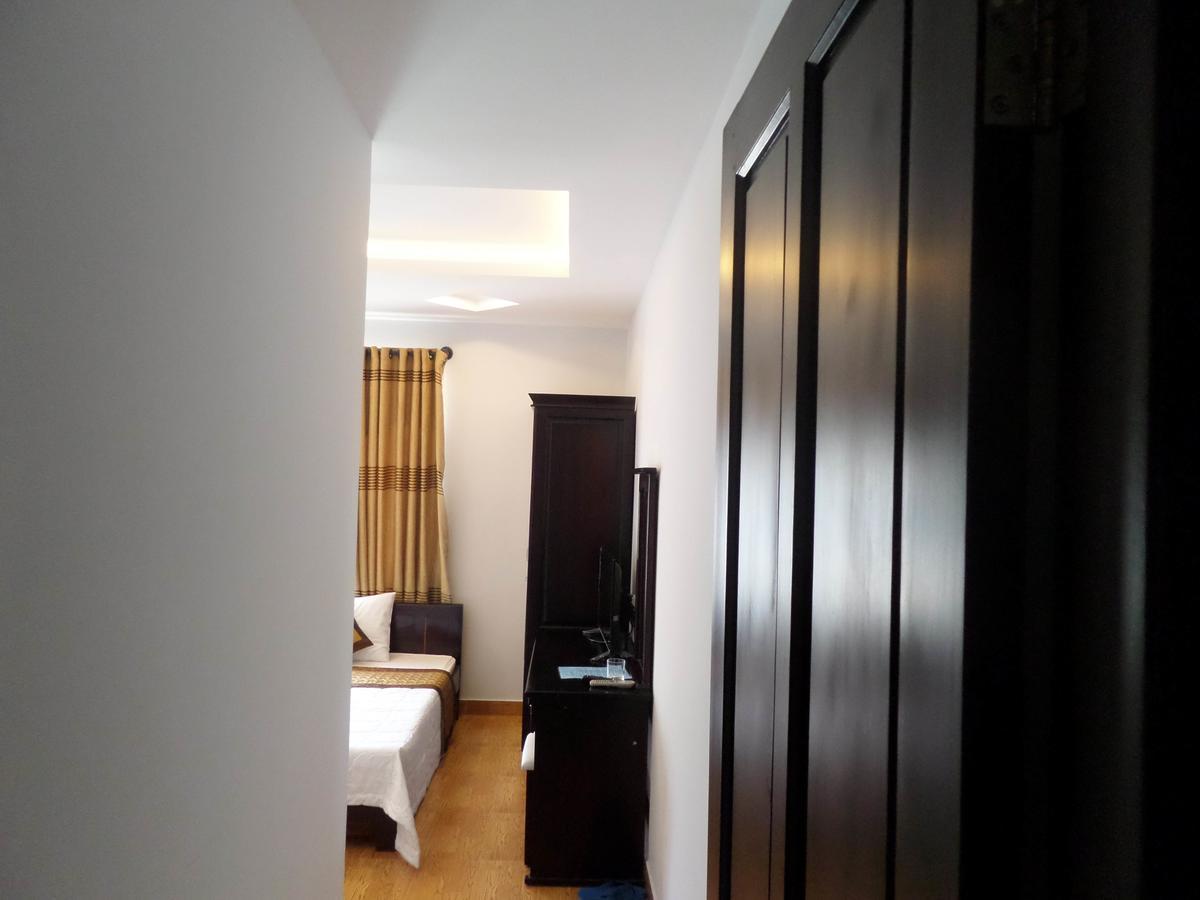 Crown Hotel Da Nang Bagian luar foto